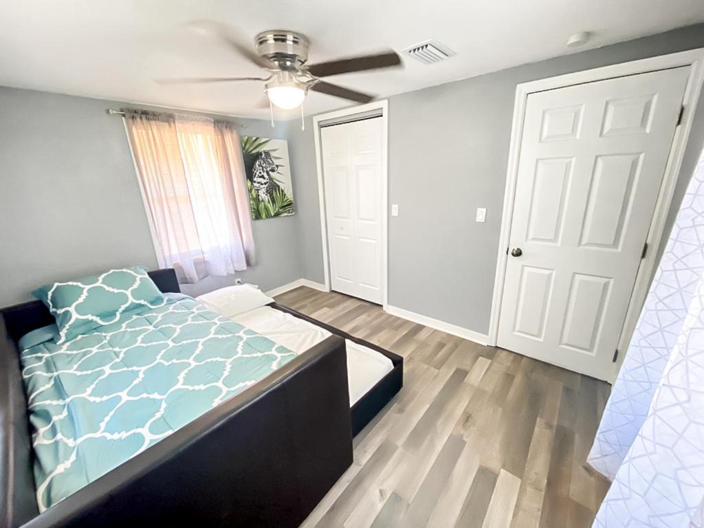 Sarasota Modern, Spacious, Comfy, Queen Beds, Backyard Rental エクステリア 写真