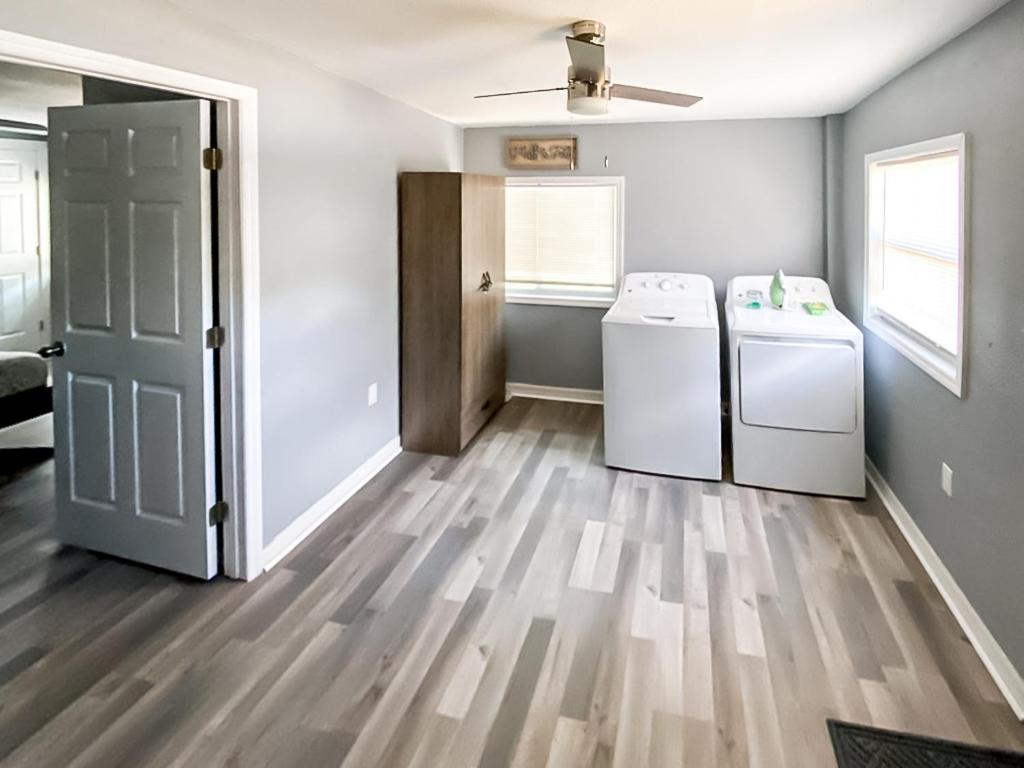 Sarasota Modern, Spacious, Comfy, Queen Beds, Backyard Rental エクステリア 写真